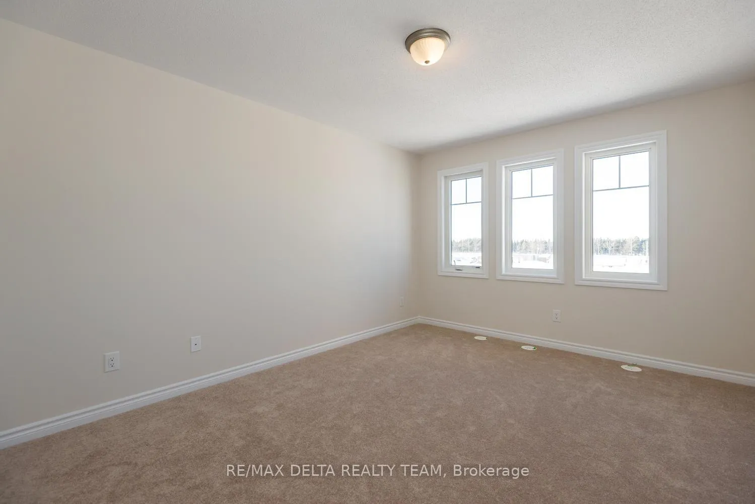 Photo 11 of 195 Par-La-Ville Circle, Ottawa, Stittsville (North) — HOMEH