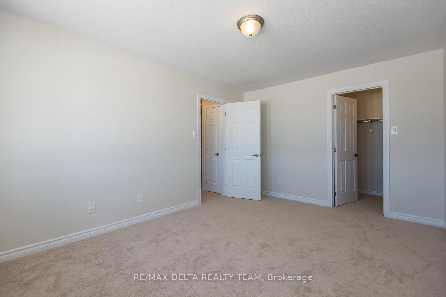 Photo 12 of 195 Par-La-Ville Circle, Ottawa, Stittsville (North) — HOMEH
