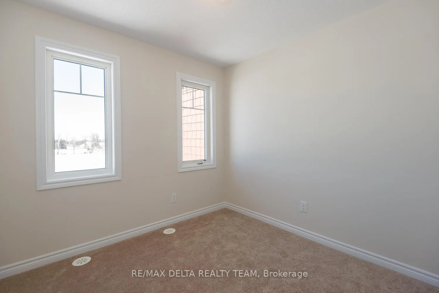 Photo 13 of 195 Par-La-Ville Circle, Ottawa, Stittsville (North) — HOMEH