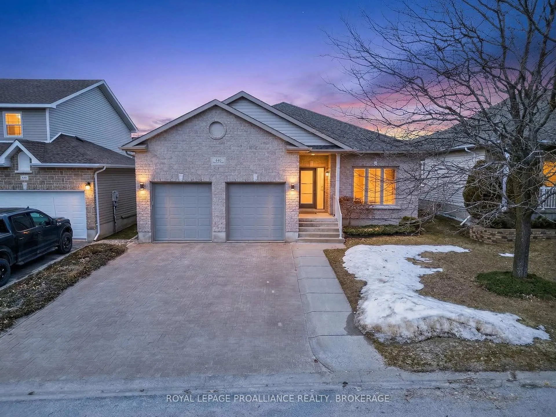 Photo 1 of 440 Maureen Street, Kingston, Kingston East (Incl Barret Crt) — HOMEH