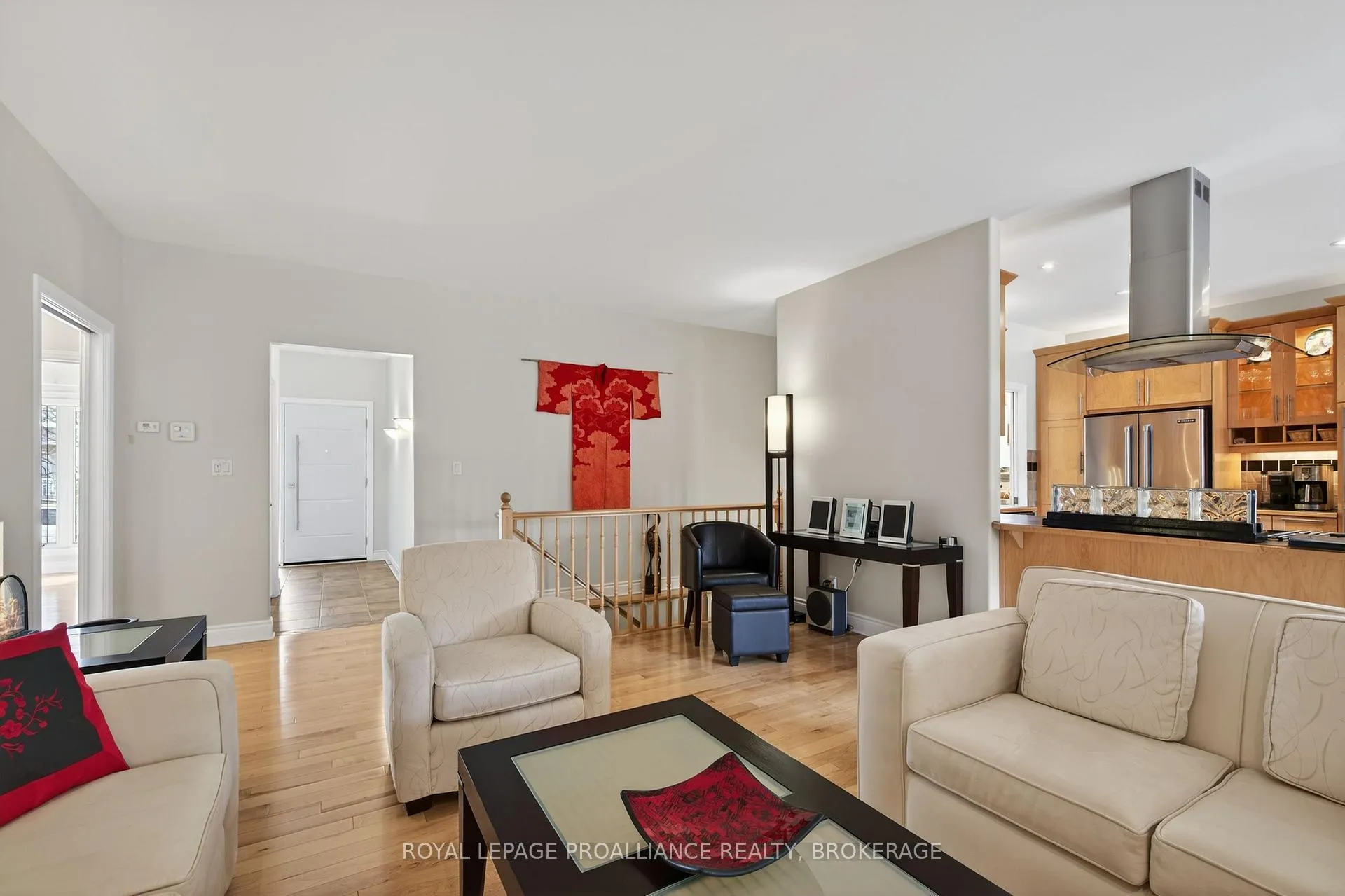 Photo 7 of 440 Maureen Street, Kingston, Kingston East (Incl Barret Crt) — HOMEH