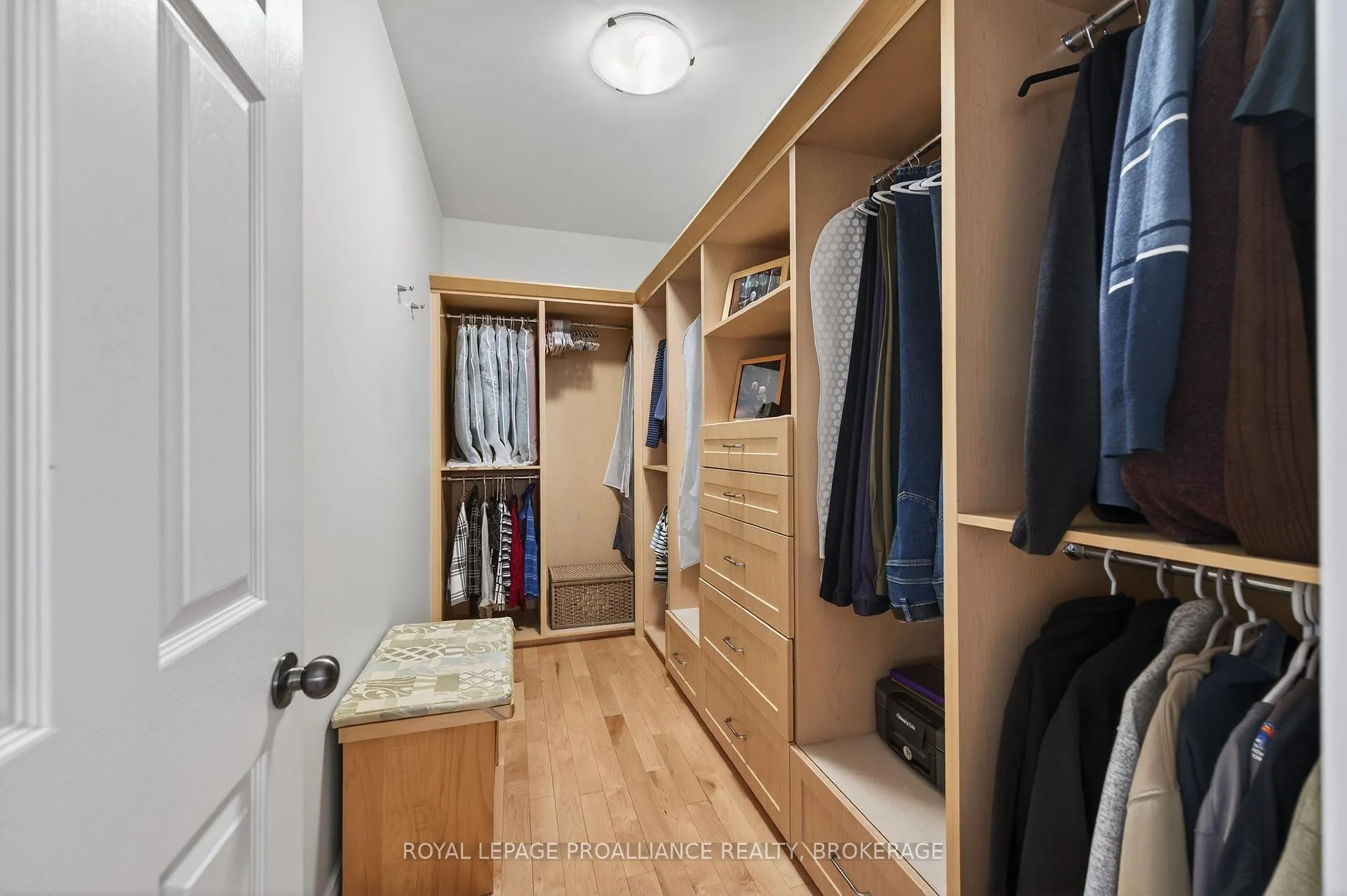 Photo 21 of 440 Maureen Street, Kingston, Kingston East (Incl Barret Crt) — HOMEH