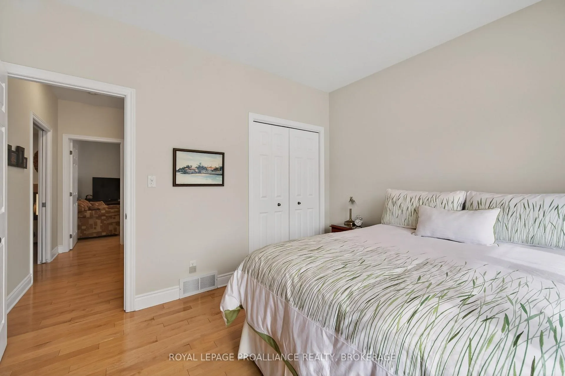 Photo 25 of 440 Maureen Street, Kingston, Kingston East (Incl Barret Crt) — HOMEH