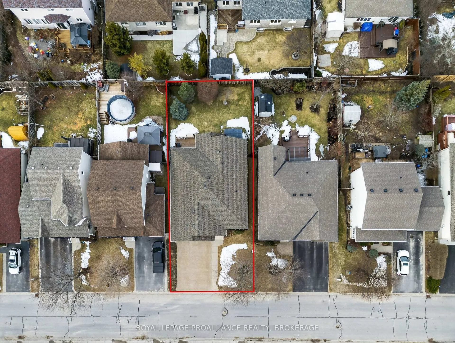 Photo 33 of 440 Maureen Street, Kingston, Kingston East (Incl Barret Crt) — HOMEH
