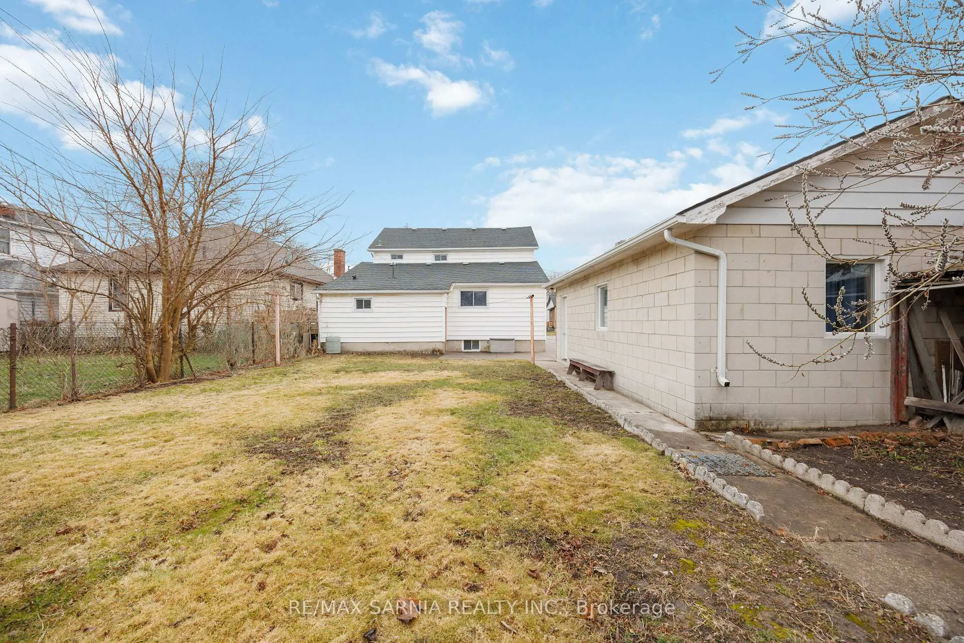 Photo 38 of 188 Euphemia Street N, Sarnia — HOMEH