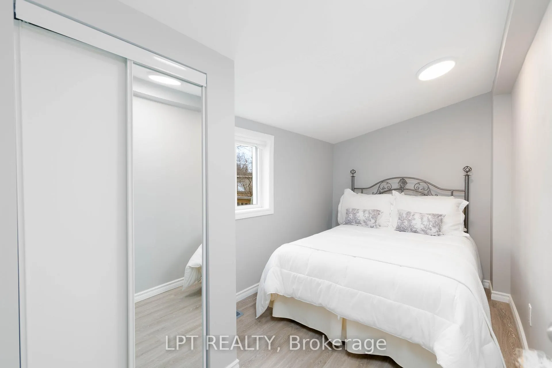 Photo 15 of 796 Sedore Avenue, Georgina, Historic Lakeshore Communities — HOMEH