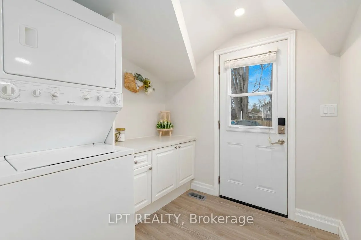 Photo 18 of 796 Sedore Avenue, Georgina, Historic Lakeshore Communities — HOMEH