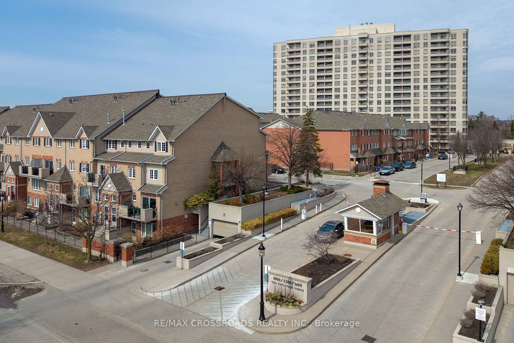 Photo 3 of Unit 1007, 1000 The Esplanade N, Pickering, Town Centre — HOMEH