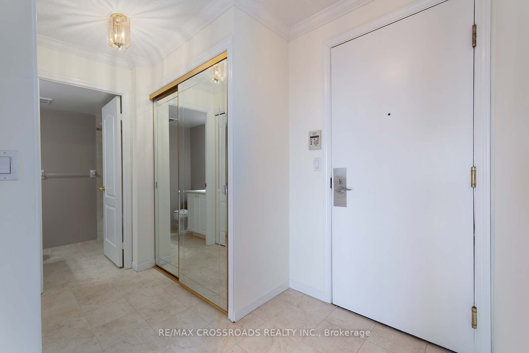 Photo 9 of Unit 1007, 1000 The Esplanade N, Pickering, Town Centre — HOMEH