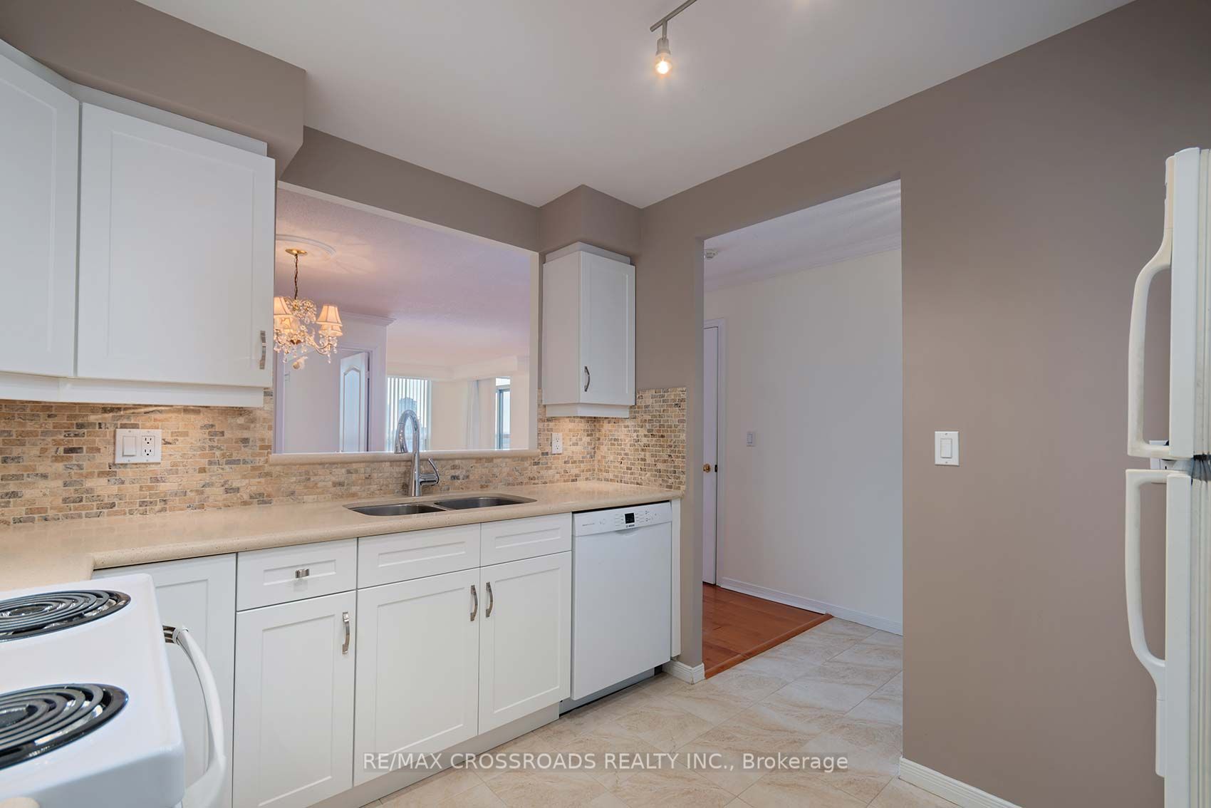 Photo 21 of Unit 1007, 1000 The Esplanade N, Pickering, Town Centre — HOMEH