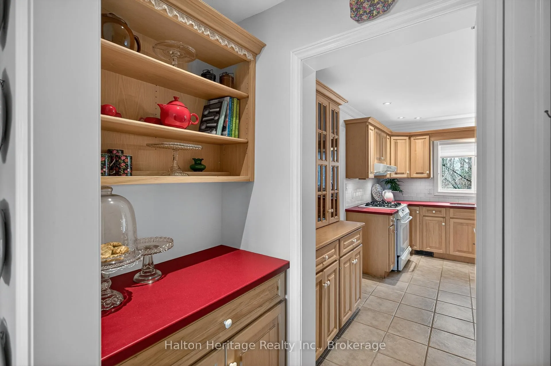 Photo 7 of 136 Grindstone Way, Hamilton, Waterdown — HOMEH