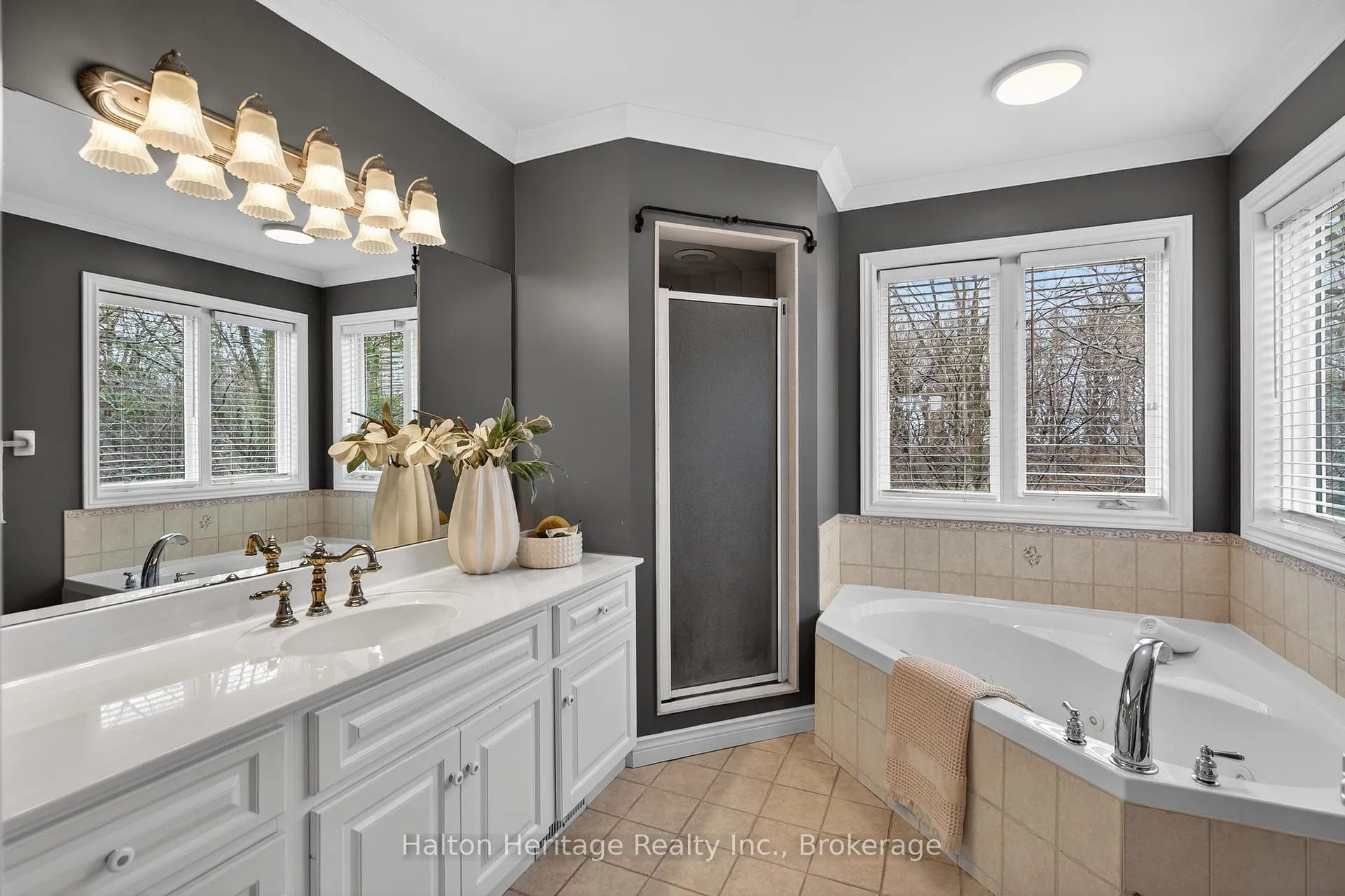 Photo 23 of 136 Grindstone Way, Hamilton, Waterdown — HOMEH
