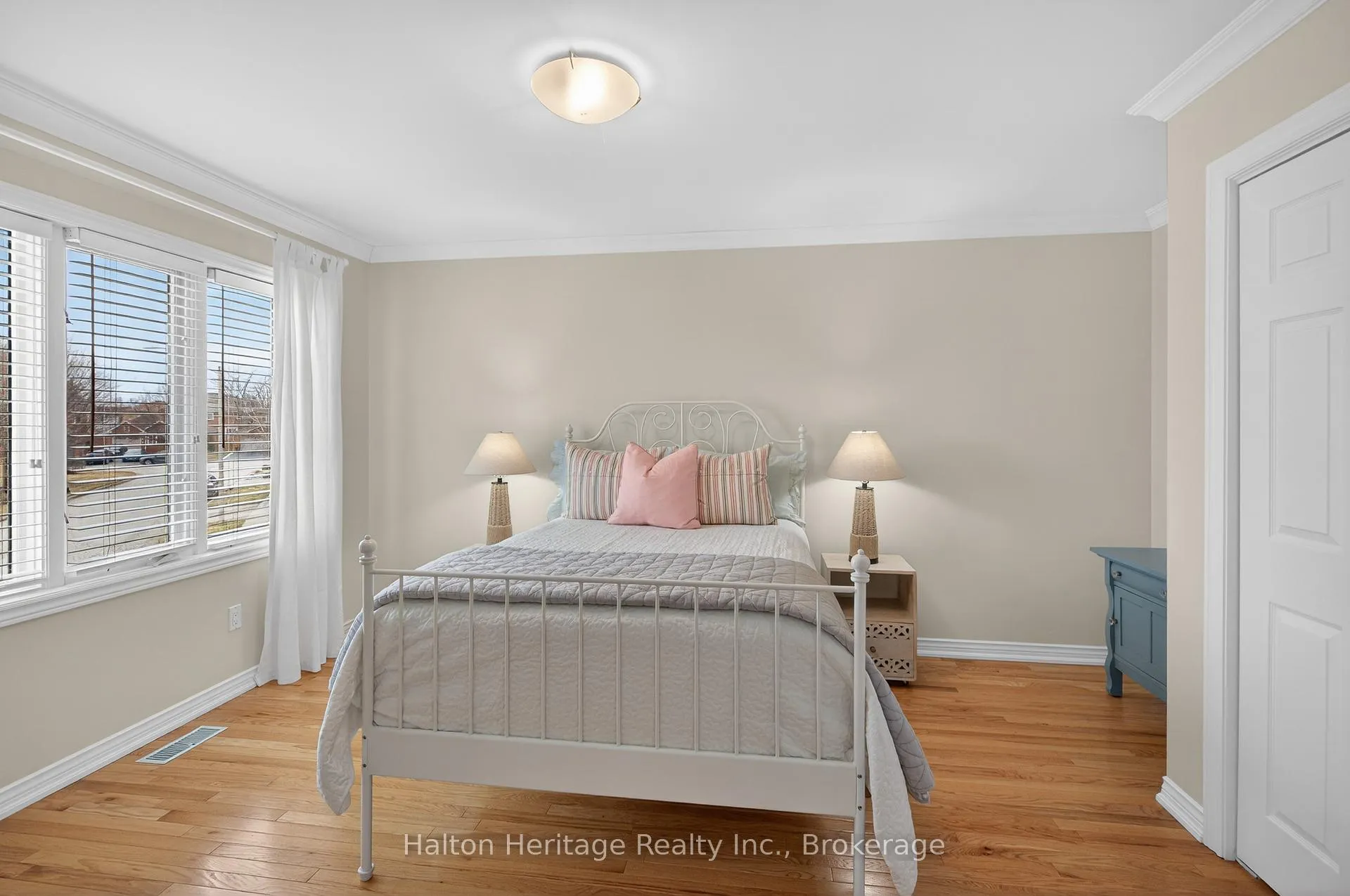 Photo 25 of 136 Grindstone Way, Hamilton, Waterdown — HOMEH
