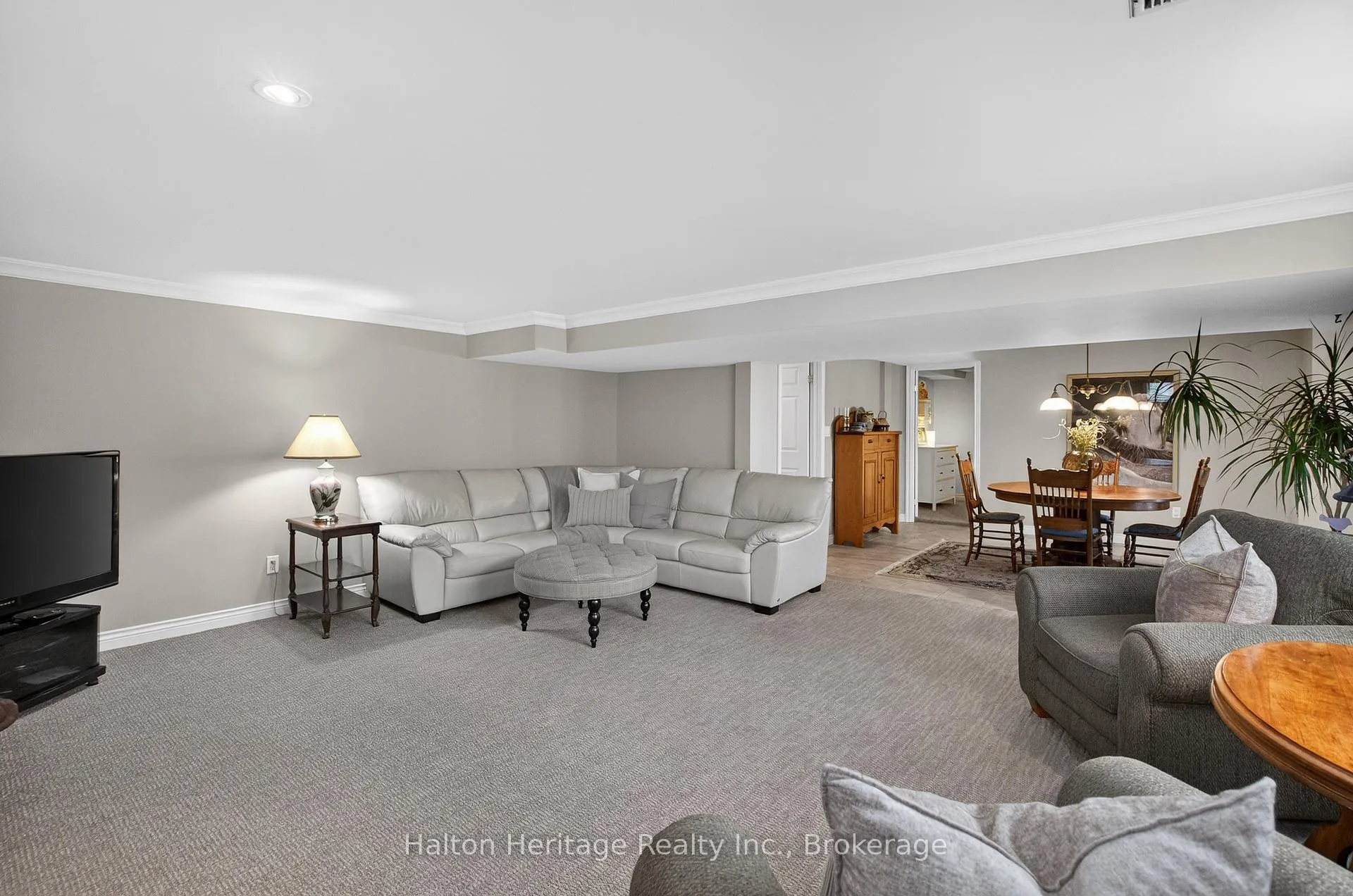 Photo 33 of 136 Grindstone Way, Hamilton, Waterdown — HOMEH