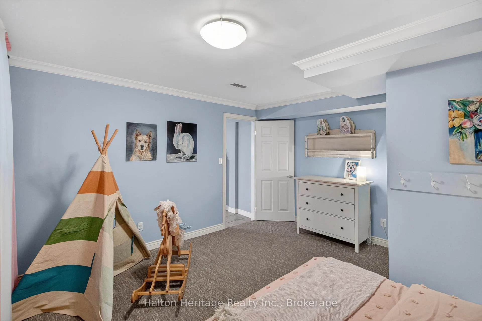Photo 36 of 136 Grindstone Way, Hamilton, Waterdown — HOMEH