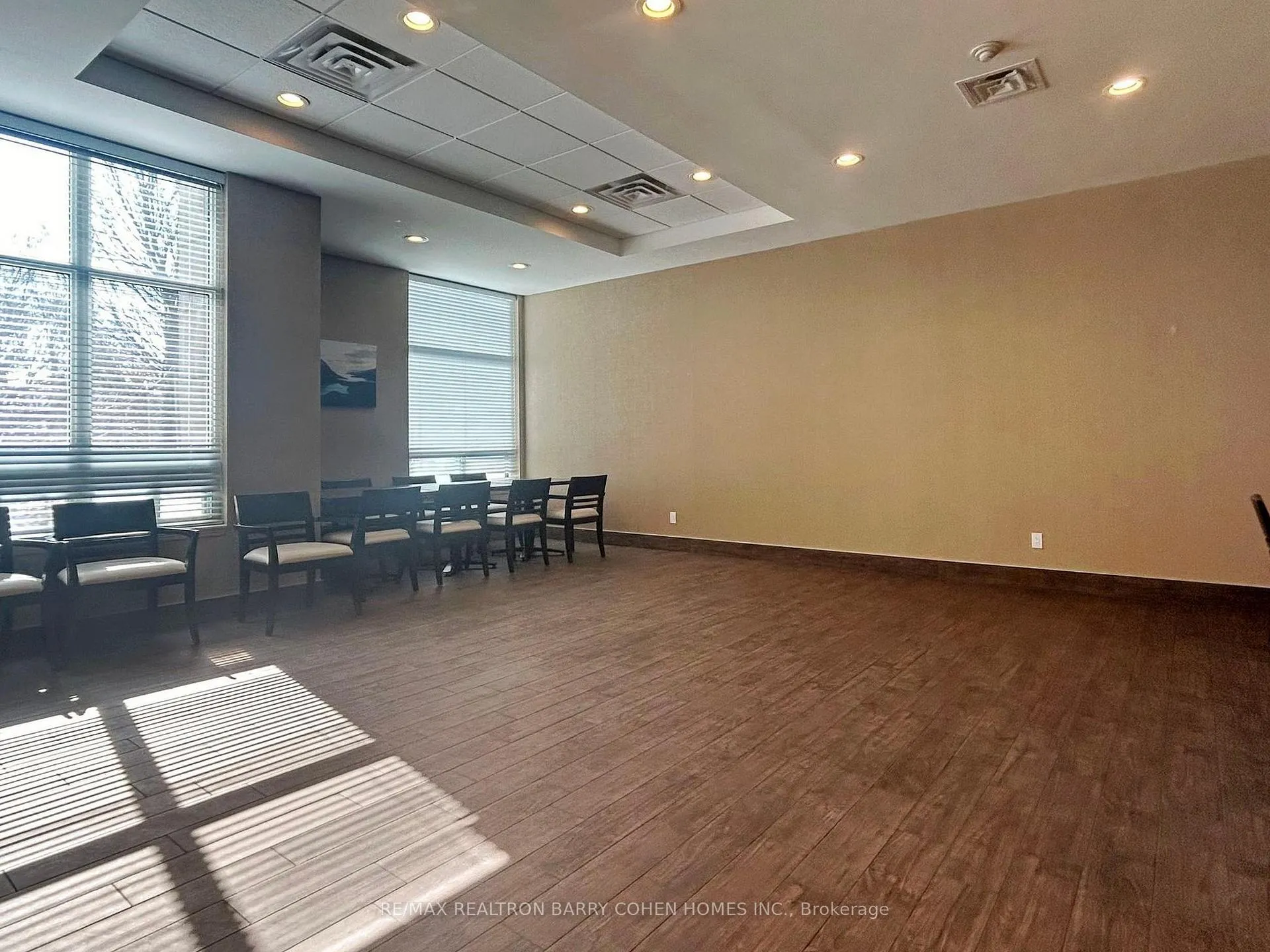 Photo 43 of Unit PH104, 1 Emerald Lane, Vaughan, Crestwood-Springfarm-Yorkhill — HOMEH