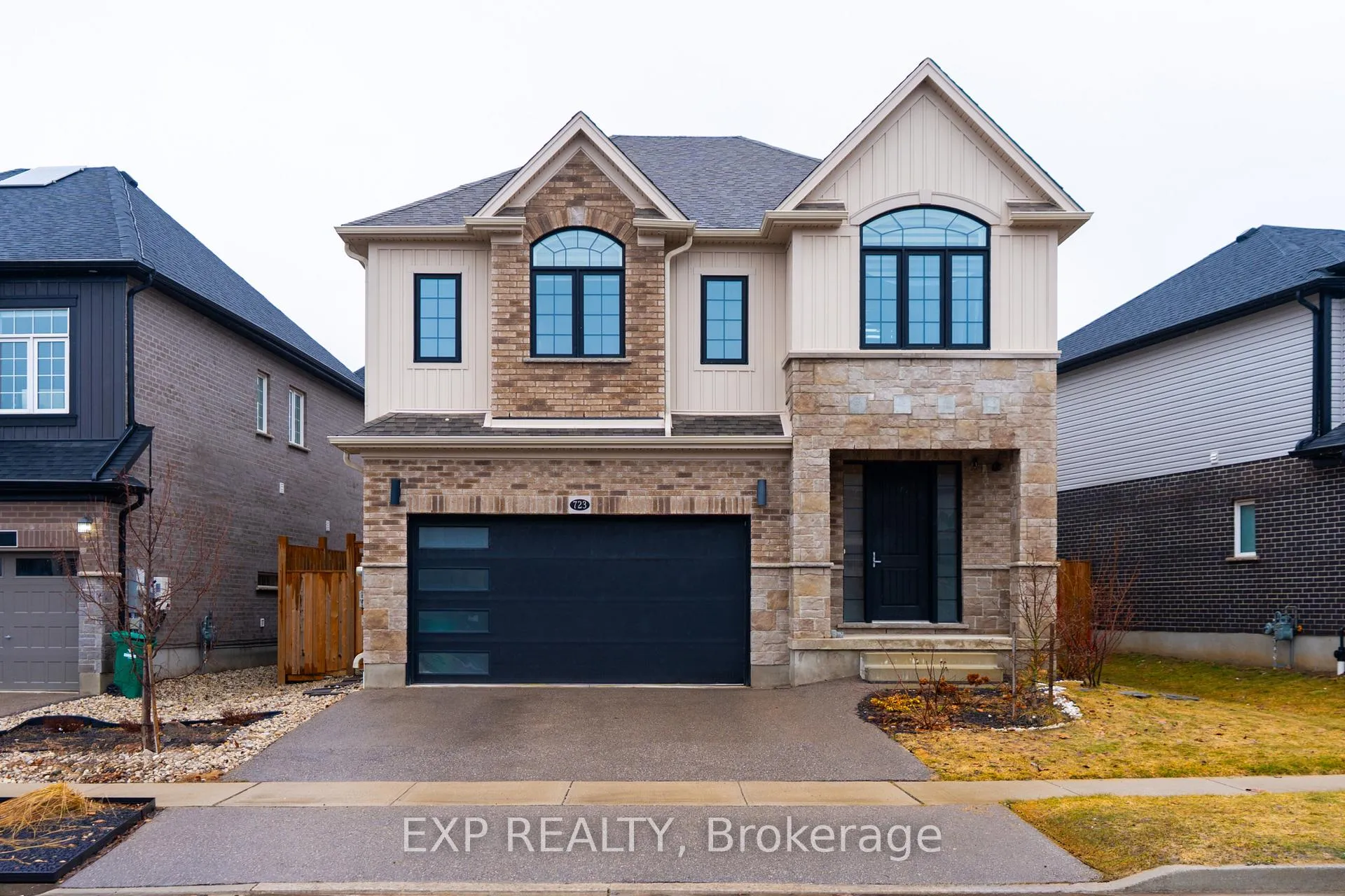 Front of 723 Wood Lily Street