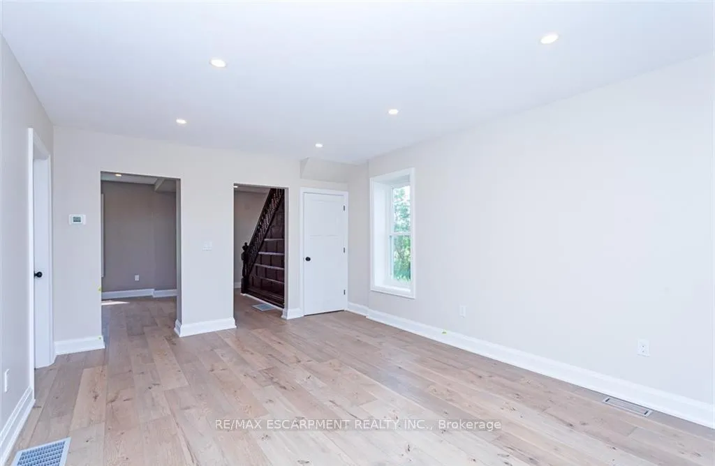Photo 8 of 1697 Concession 10, Norfolk, Townsend — HOMEH