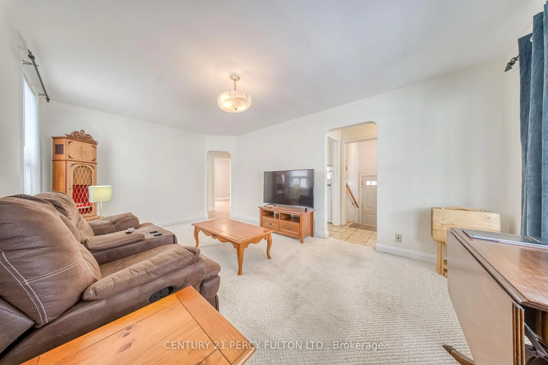 Photo 8 of 707 Athol Street, Whitby, Downtown Whitby — HOMEH