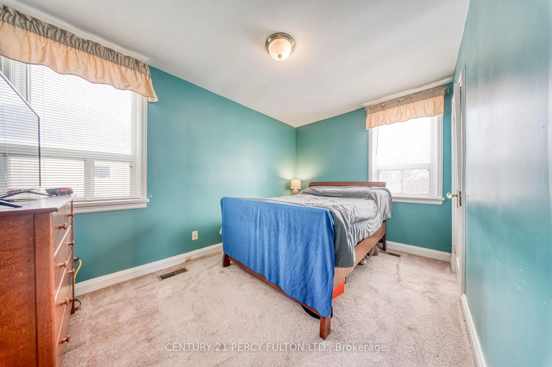 Photo 15 of 707 Athol Street, Whitby, Downtown Whitby — HOMEH