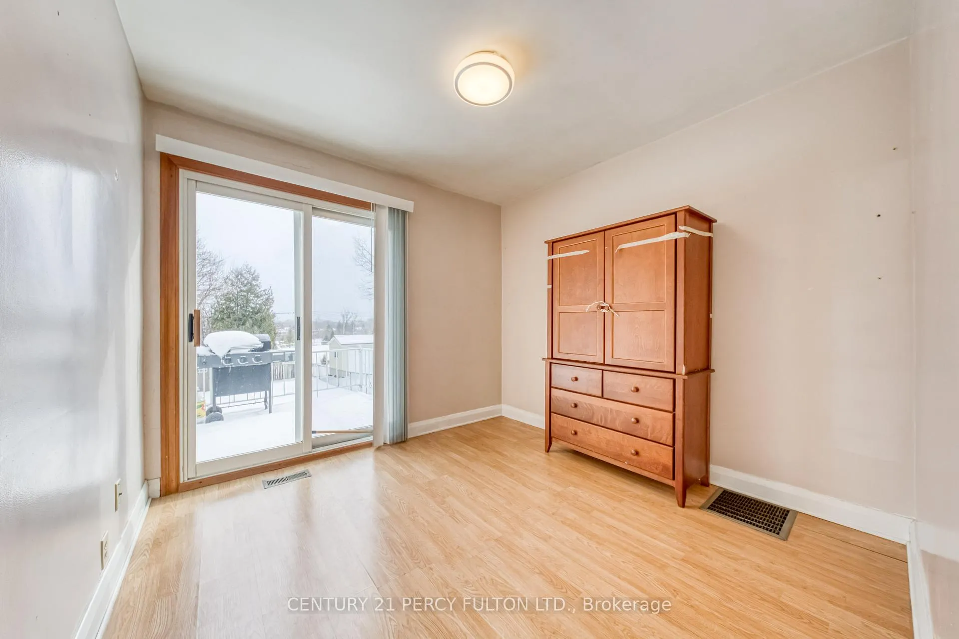 Photo 17 of 707 Athol Street, Whitby, Downtown Whitby — HOMEH