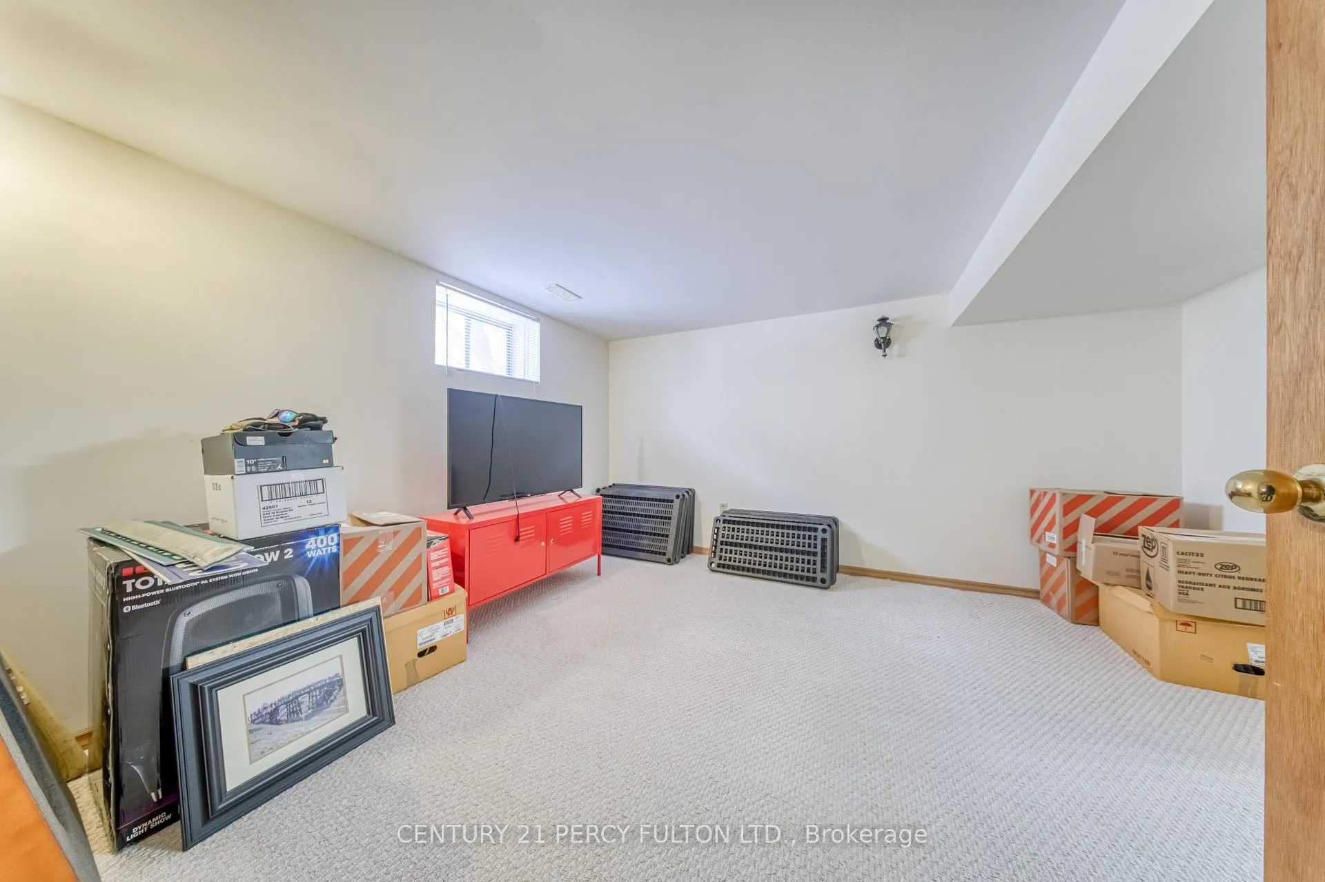 Photo 23 of 707 Athol Street, Whitby, Downtown Whitby — HOMEH