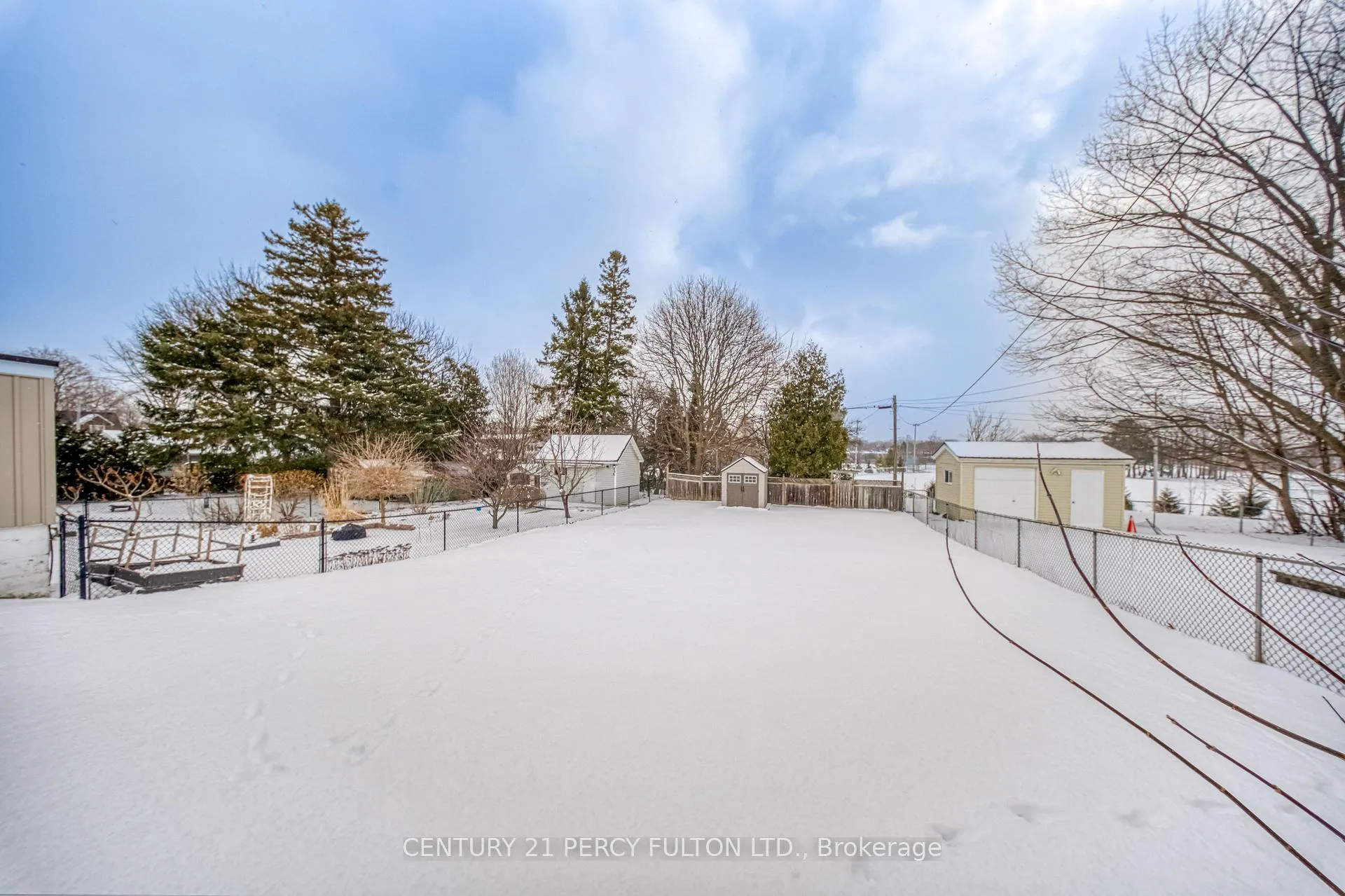 Photo 29 of 707 Athol Street, Whitby, Downtown Whitby — HOMEH