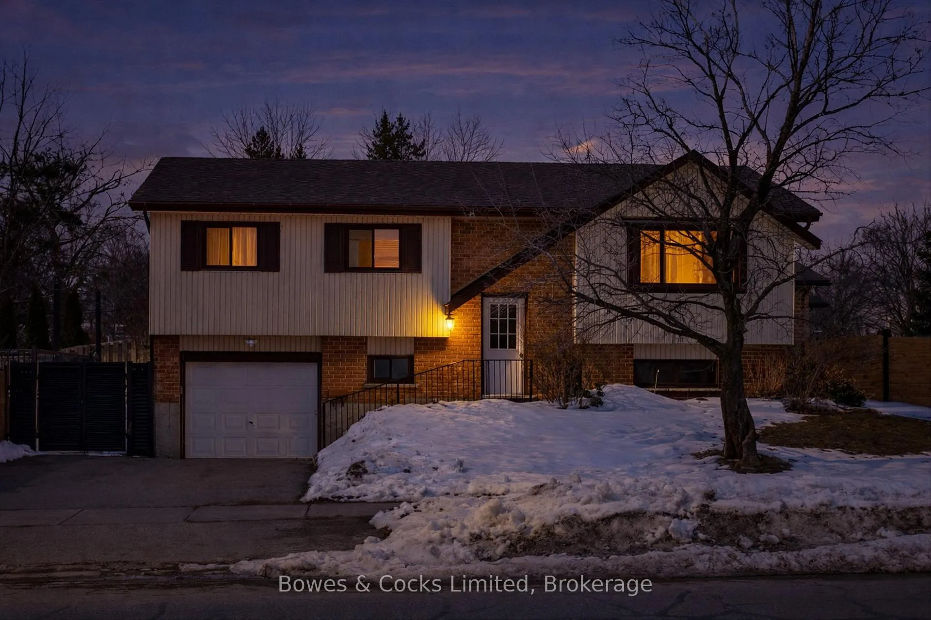 Photo 1 of 2233 Denure Drive, Peterborough, Monaghan Ward 2 — HOMEH