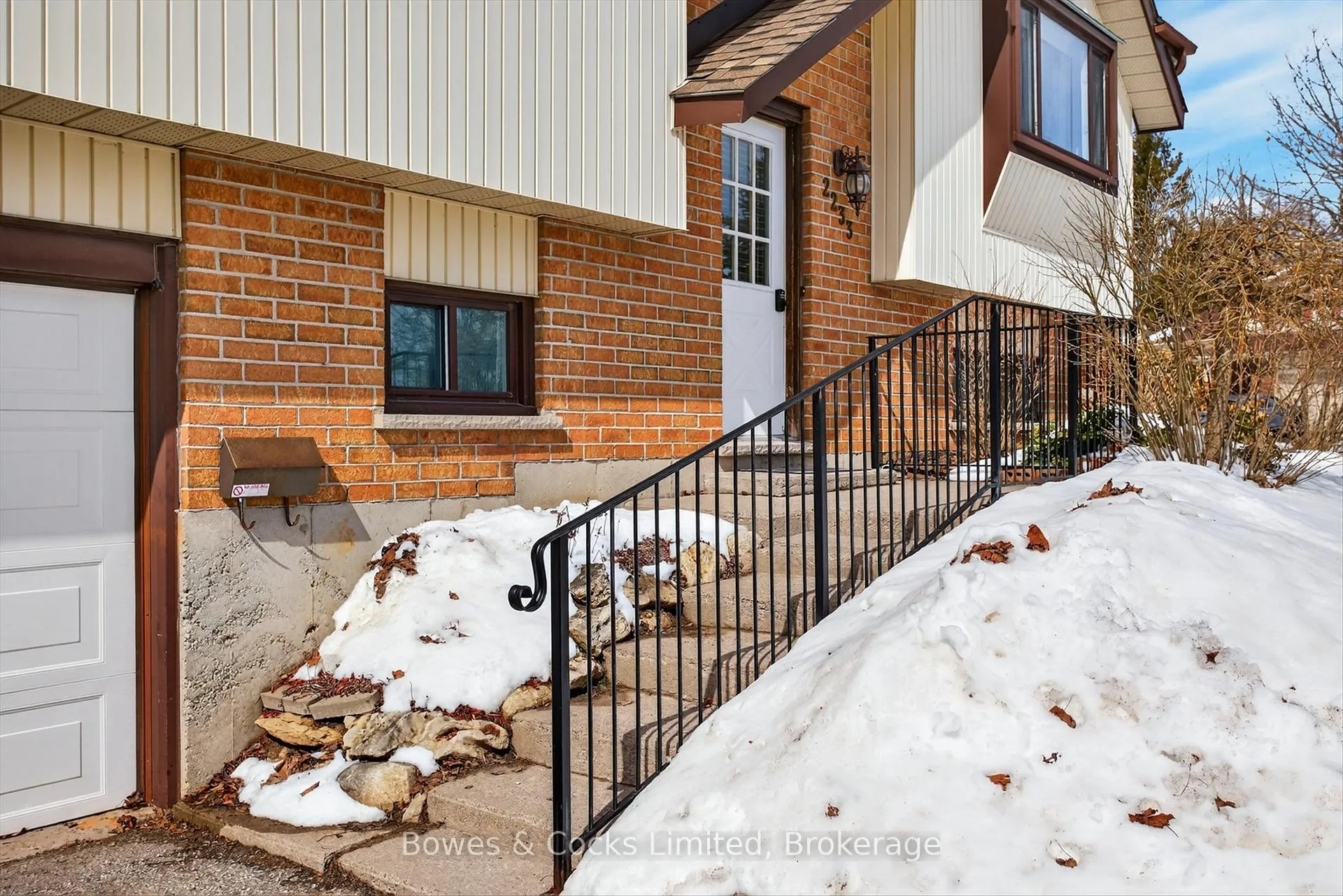 Photo 6 of 2233 Denure Drive, Peterborough, Monaghan Ward 2 — HOMEH