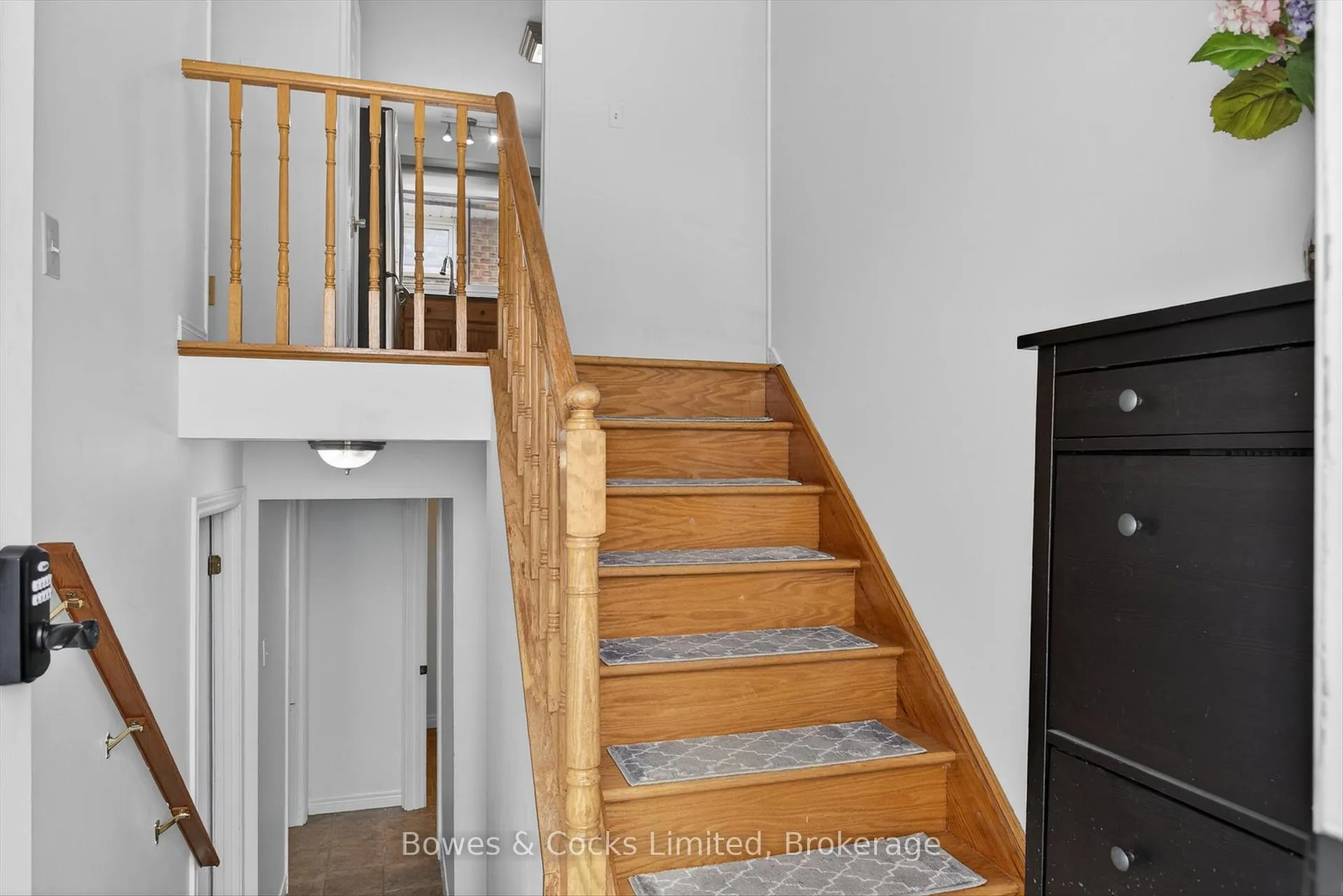 Photo 7 of 2233 Denure Drive, Peterborough, Monaghan Ward 2 — HOMEH