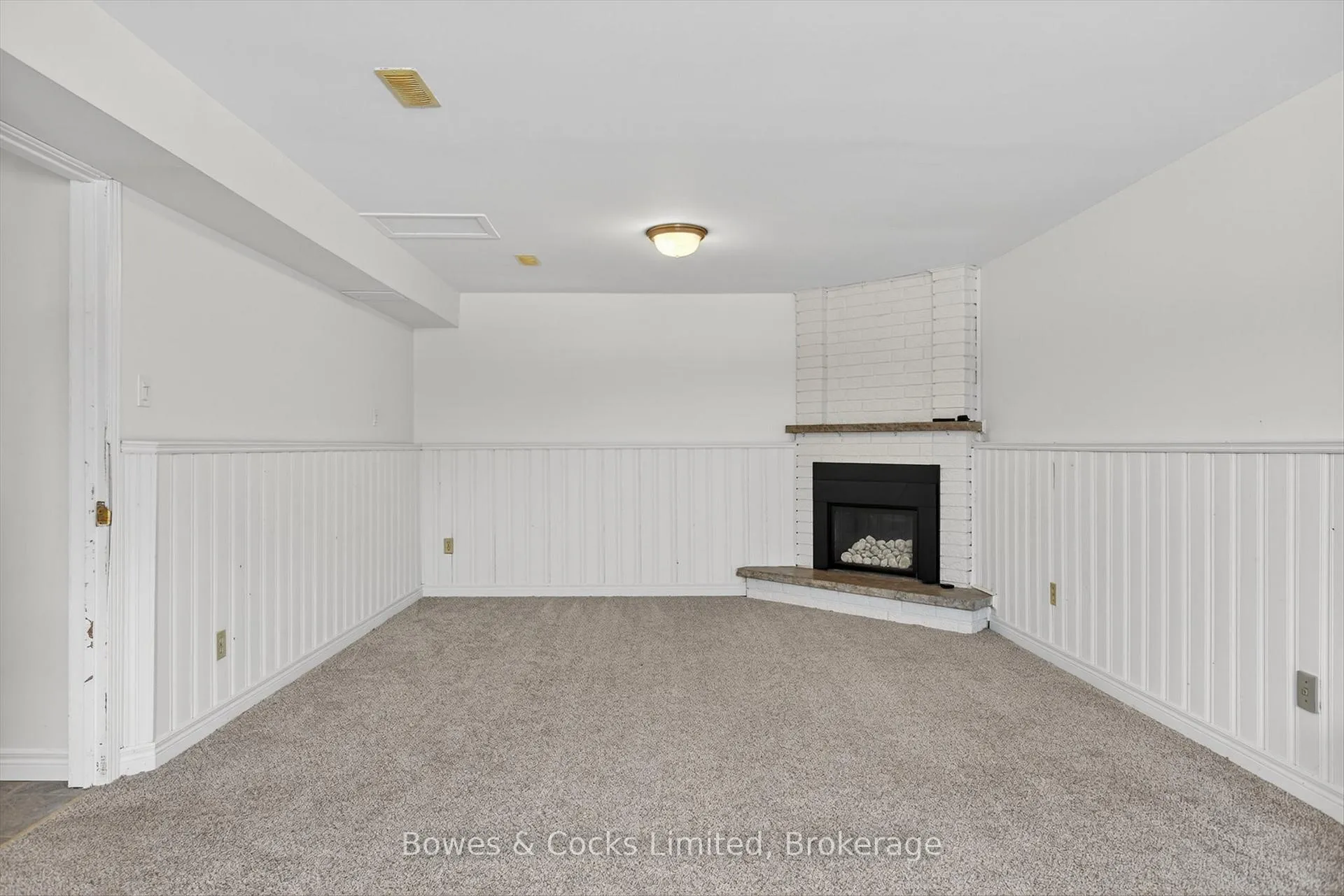 Photo 28 of 2233 Denure Drive, Peterborough, Monaghan Ward 2 — HOMEH