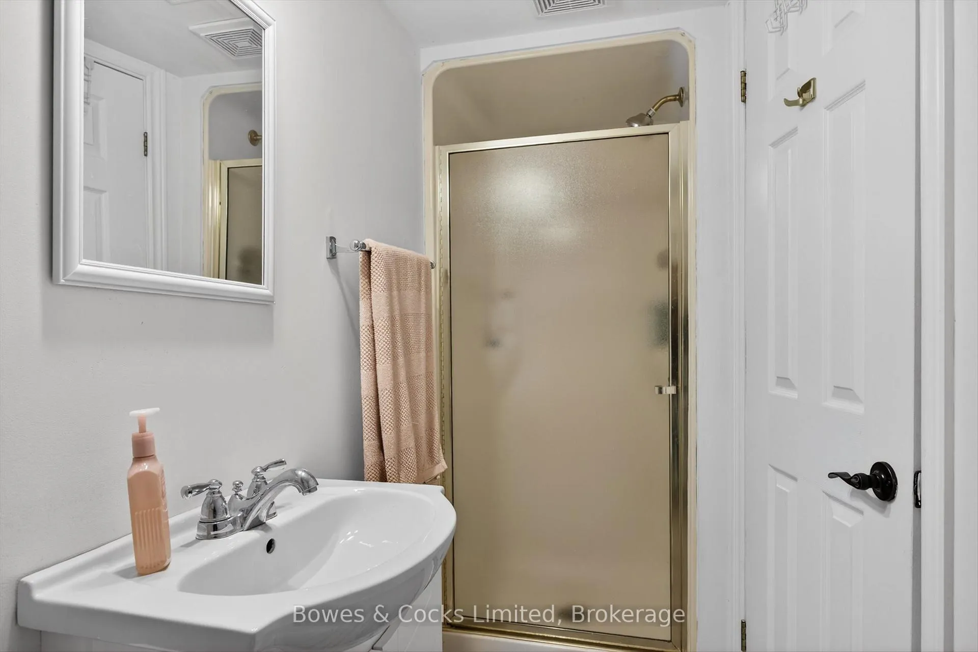 Photo 37 of 2233 Denure Drive, Peterborough, Monaghan Ward 2 — HOMEH