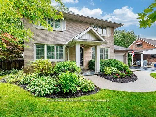 Photo 3 of 153 Elliott Street, Brampton, Brampton South — HOMEH