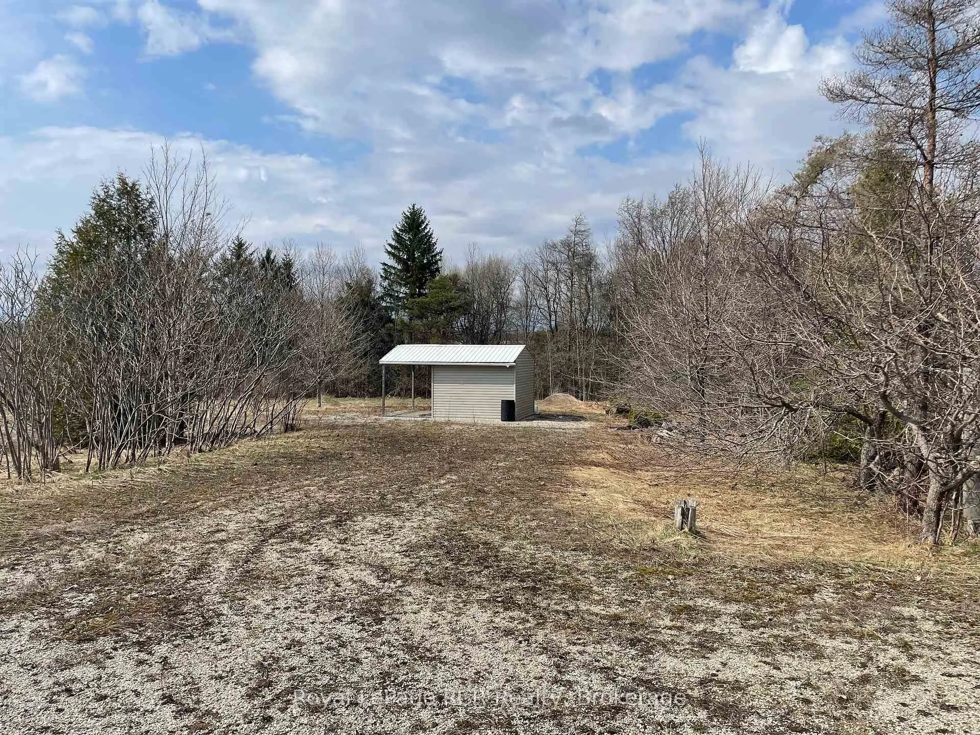 Photo 8 of 072988 Southgate Sideroad 7, Southgate — HOMEH