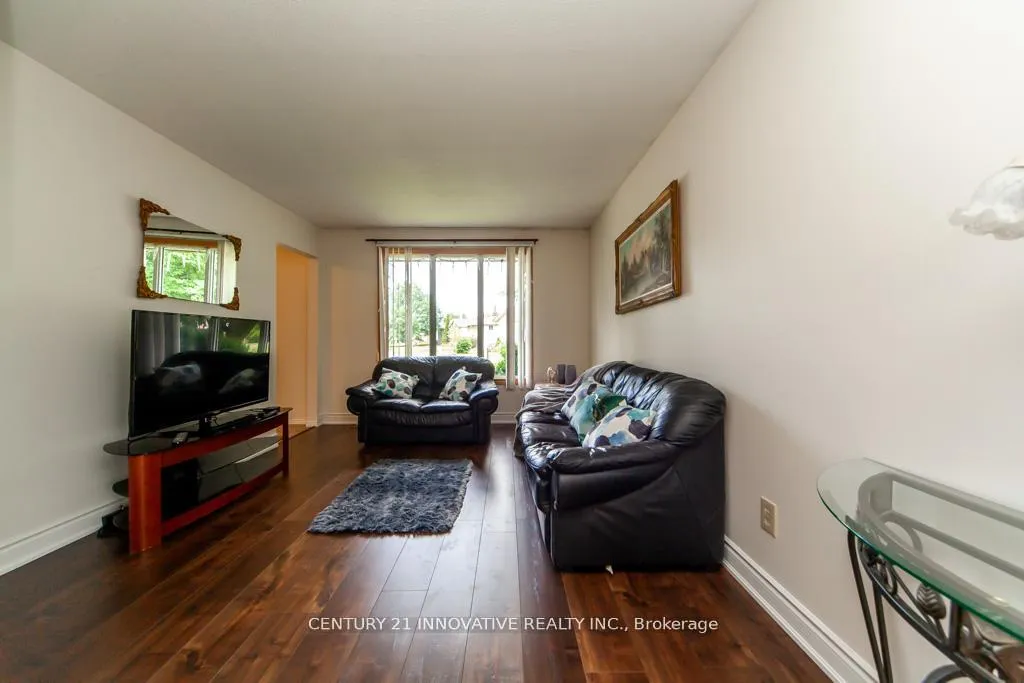 Photo 10 of 501 Barnes Crescent, Peterborough, Otonabee Ward 1 — HOMEH