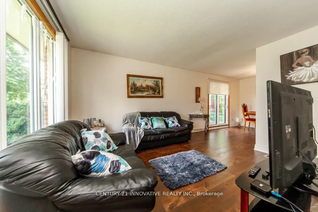 Photo 11 of 501 Barnes Crescent, Peterborough, Otonabee Ward 1 — HOMEH