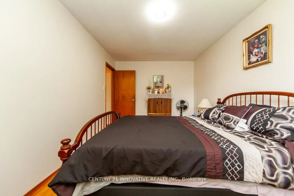 Photo 19 of 501 Barnes Crescent, Peterborough, Otonabee Ward 1 — HOMEH