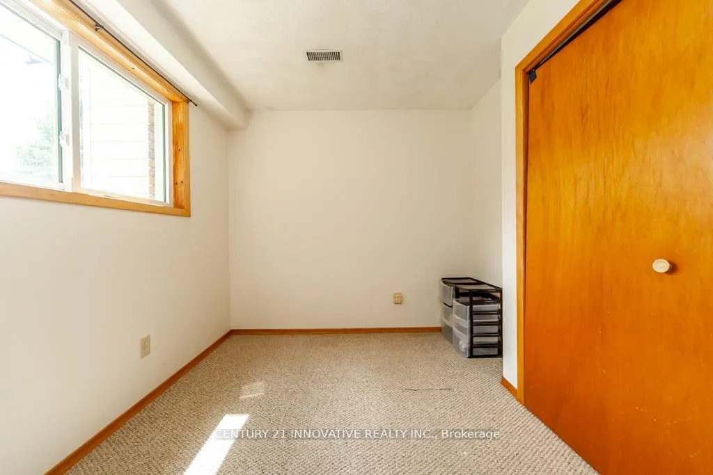 Photo 30 of 501 Barnes Crescent, Peterborough, Otonabee Ward 1 — HOMEH