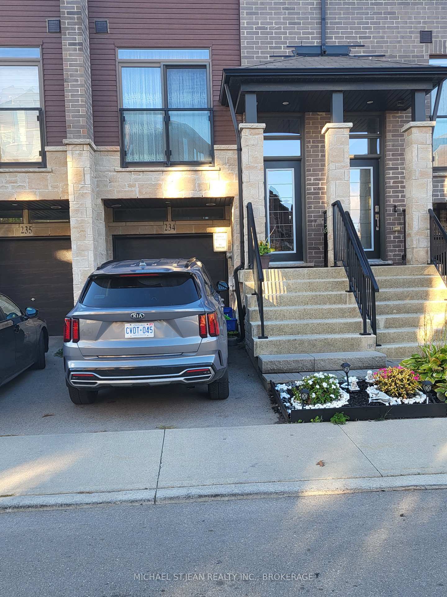 Photo 2 of Unit 234, 30 Times Square Boulevard, Hamilton, Stoney Creek Mountain — HOMEH