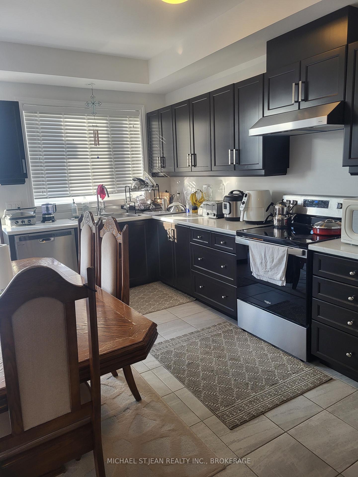 Photo 5 of Unit 234, 30 Times Square Boulevard, Hamilton, Stoney Creek Mountain — HOMEH