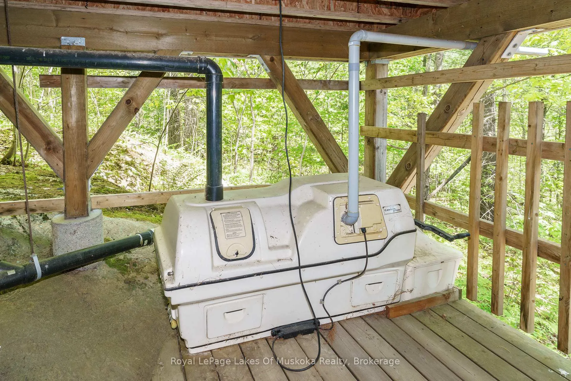 Photo 27 of 22 Mile Island, Gravenhurst, Wood (Gravenhurst) — HOMEH