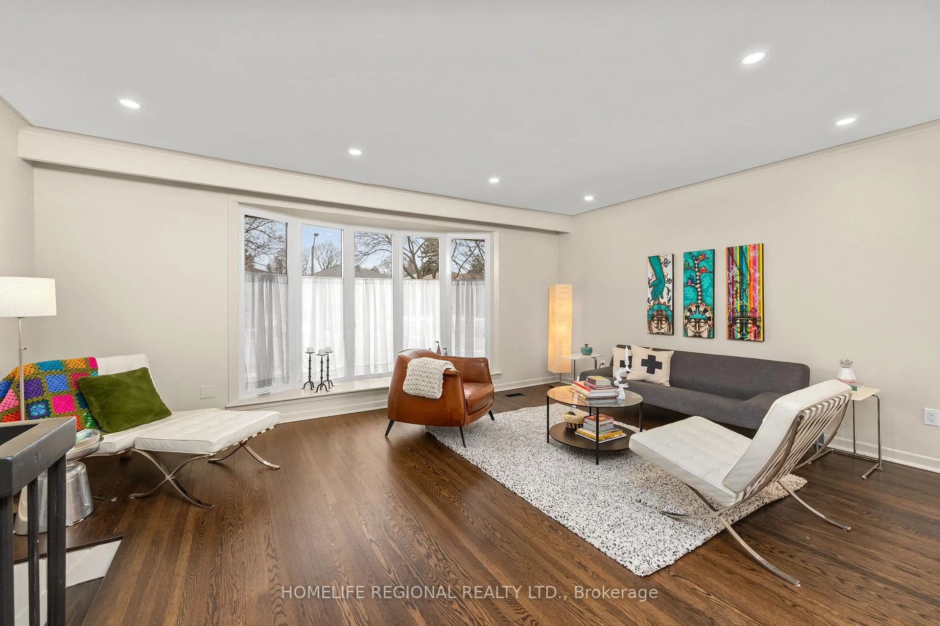 Photo 5 of 42 Manorhampton Drive, Etobicoke, Willowridge-Martingrove-Richview — HOMEH
