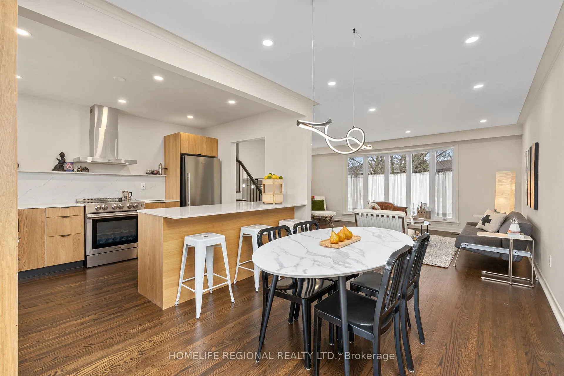 Photo 8 of 42 Manorhampton Drive, Etobicoke, Willowridge-Martingrove-Richview — HOMEH