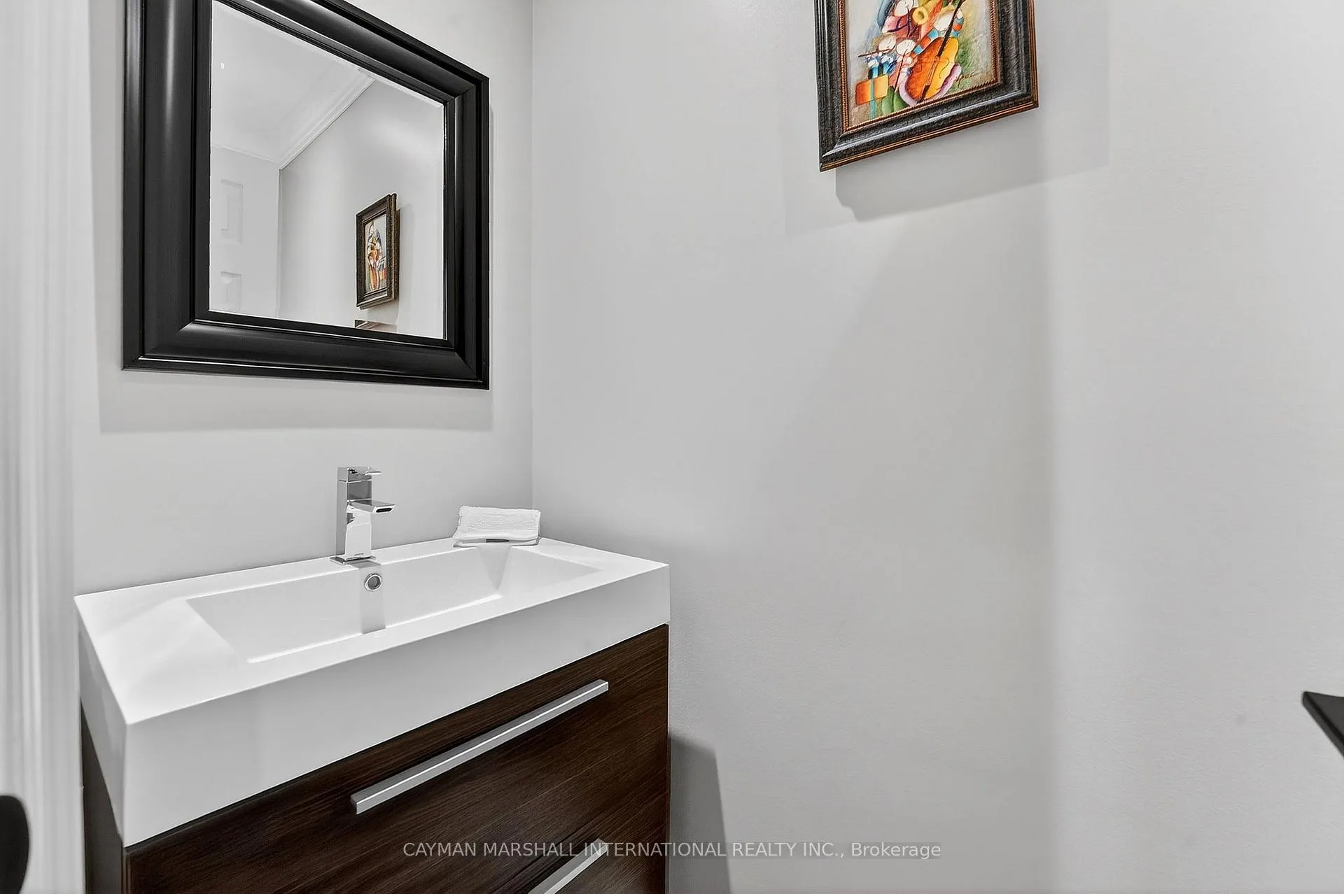 Photo 5 of 72 Redondo Drive, Vaughan, Beverley Glen — HOMEH