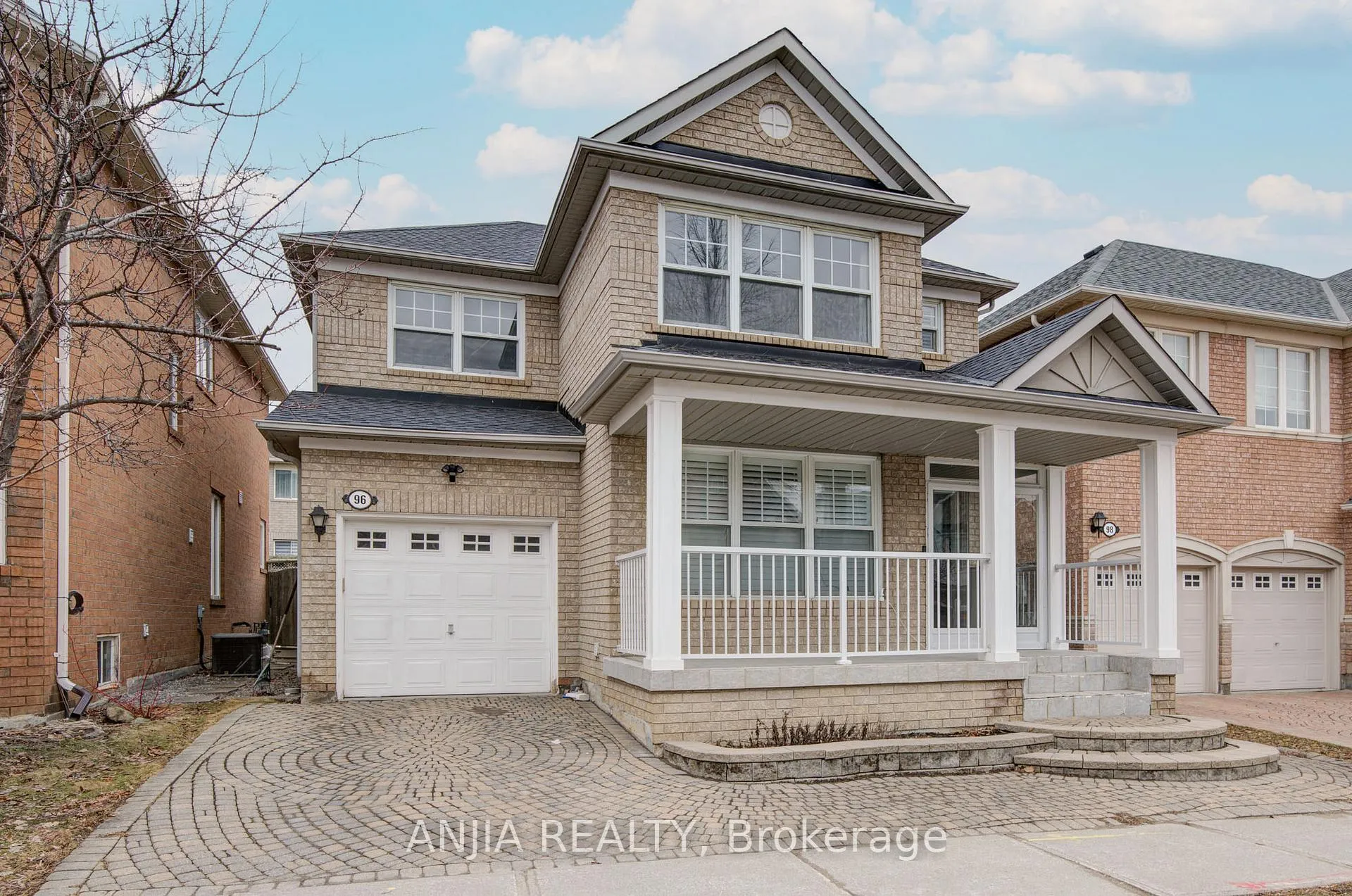 Photo 2 of 96 Castlemore Avenue, Markham, Berczy — HOMEH