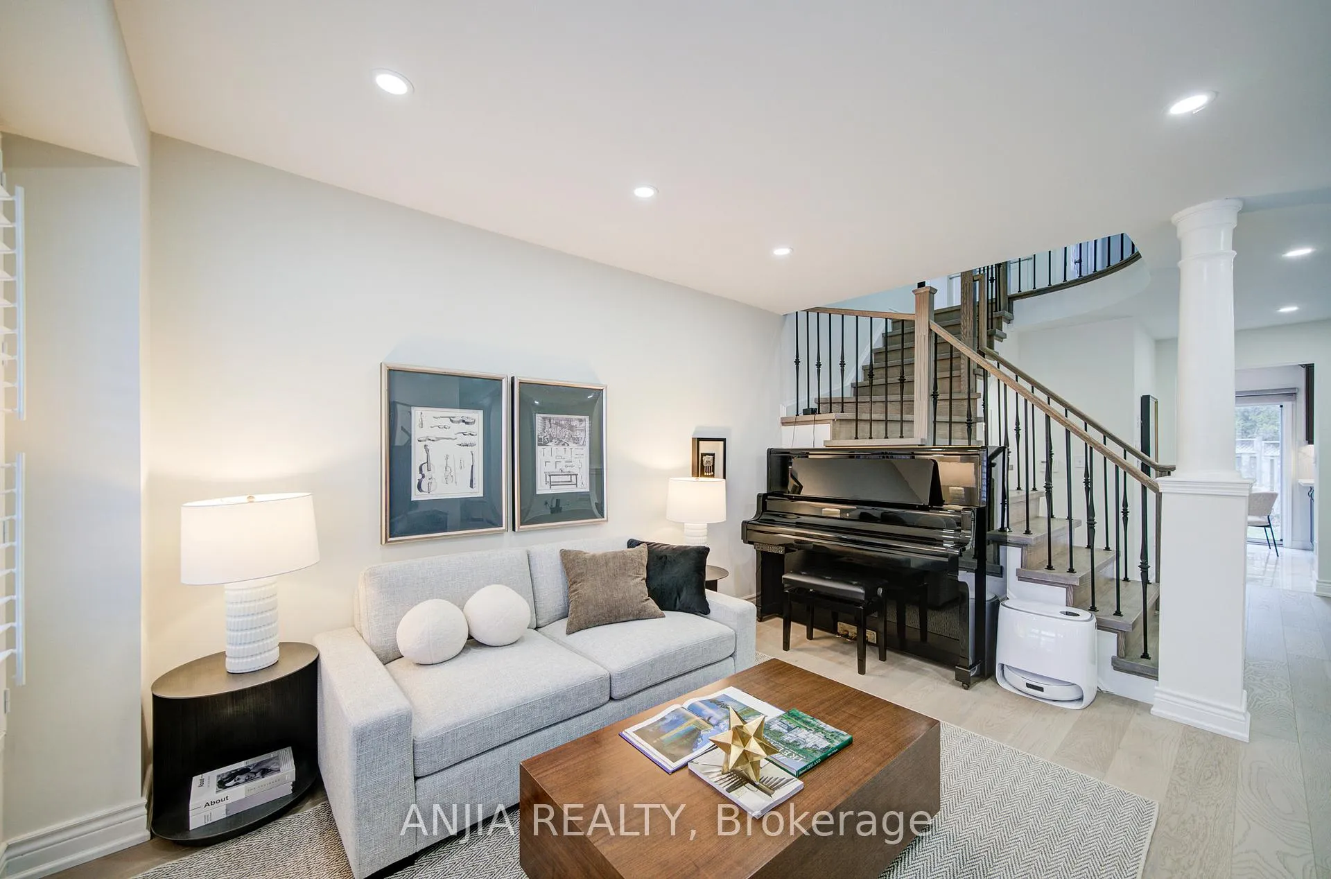 Photo 9 of 96 Castlemore Avenue, Markham, Berczy — HOMEH