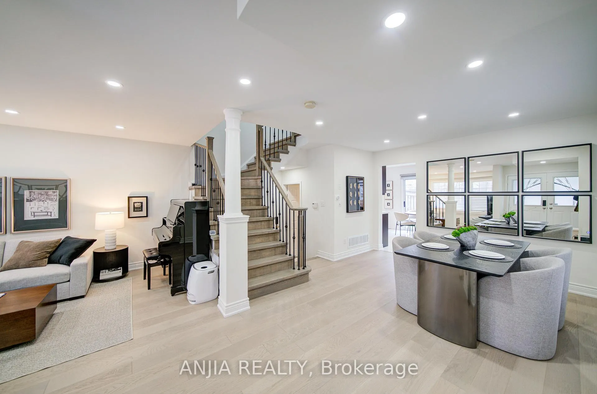 Photo 11 of 96 Castlemore Avenue, Markham, Berczy — HOMEH