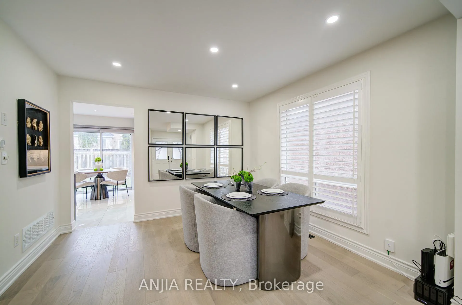 Photo 14 of 96 Castlemore Avenue, Markham, Berczy — HOMEH