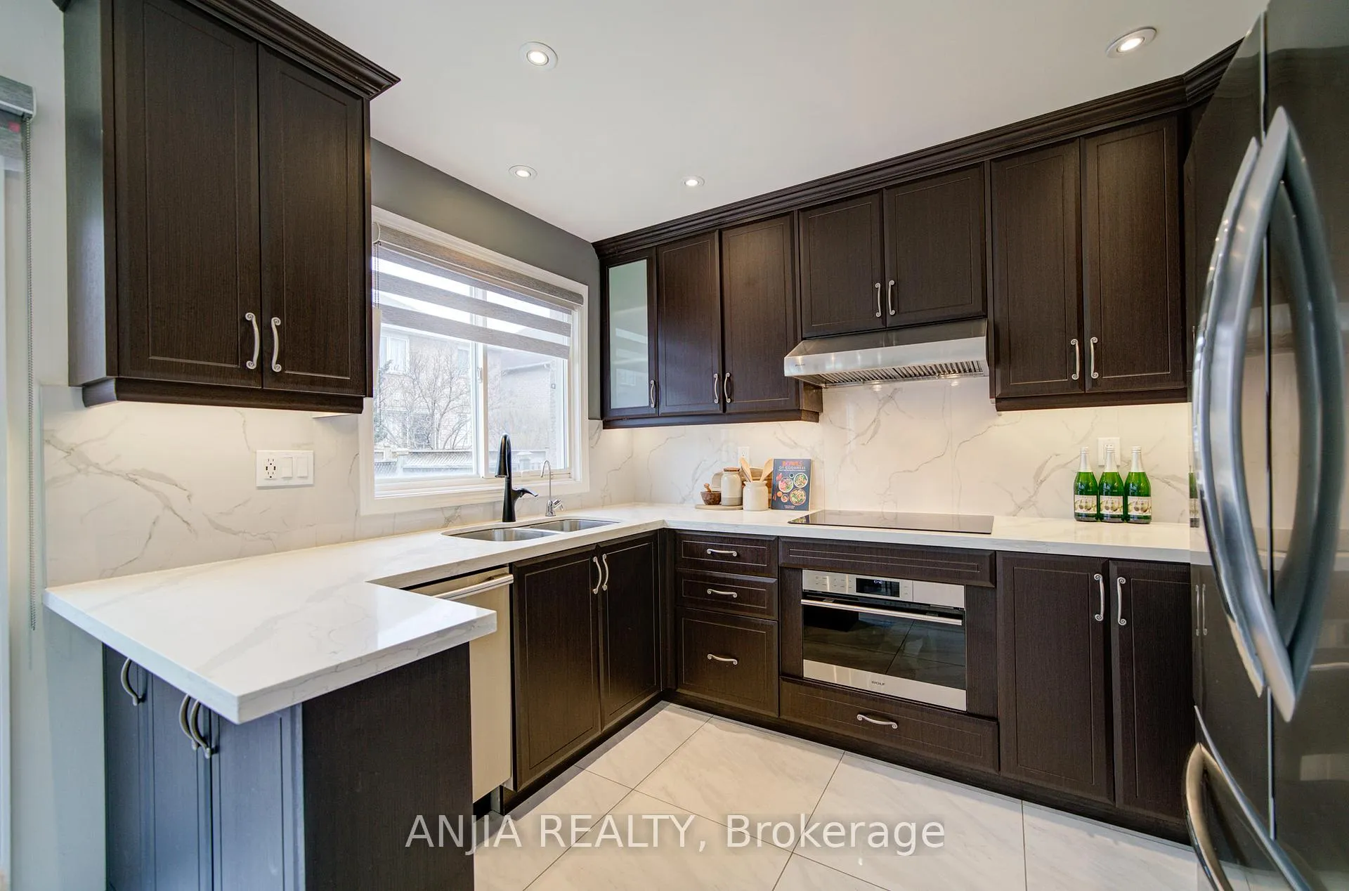 Photo 15 of 96 Castlemore Avenue, Markham, Berczy — HOMEH