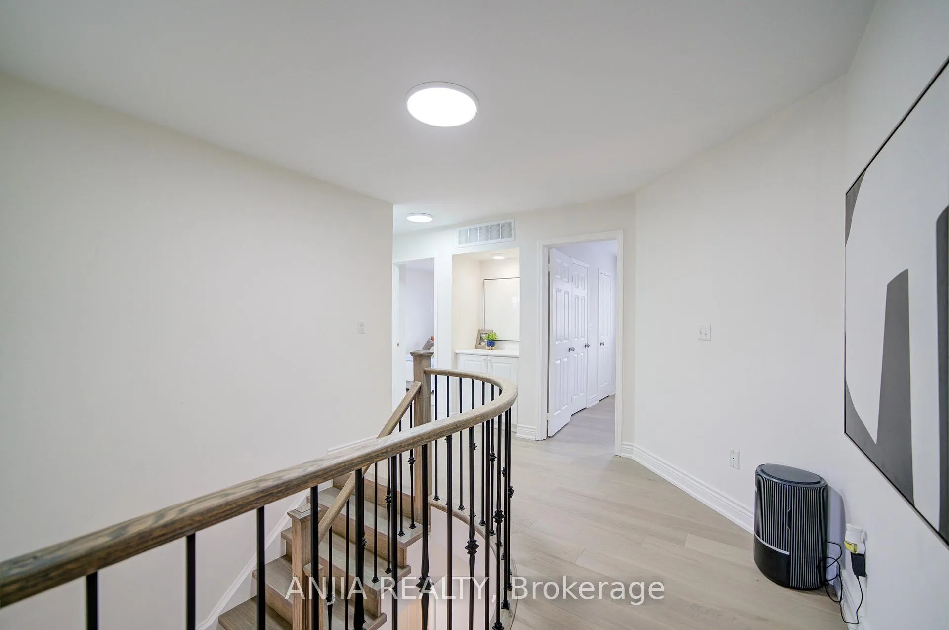 Photo 24 of 96 Castlemore Avenue, Markham, Berczy — HOMEH